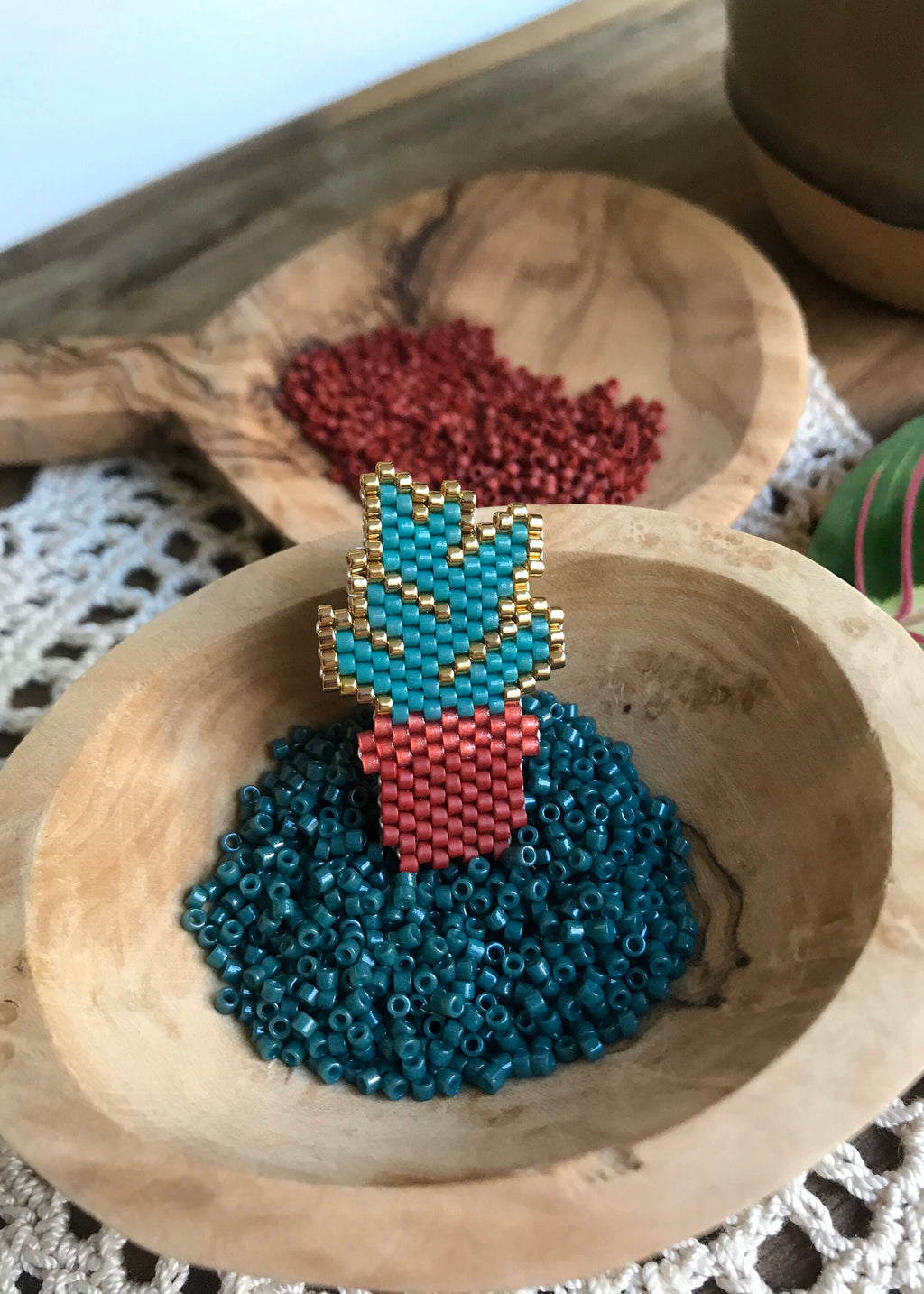 Broche plante verte