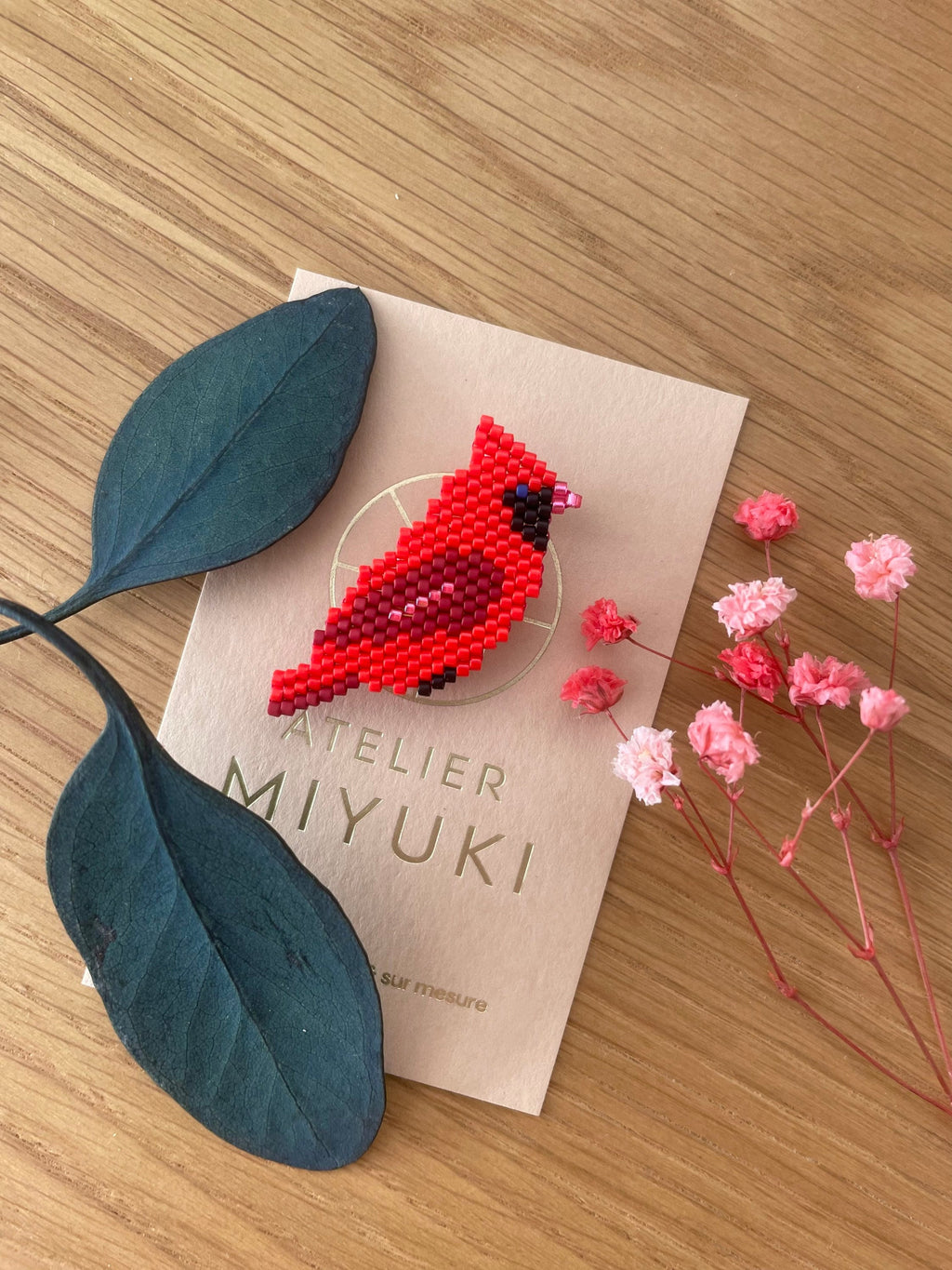 Broche Cardinal Rouge