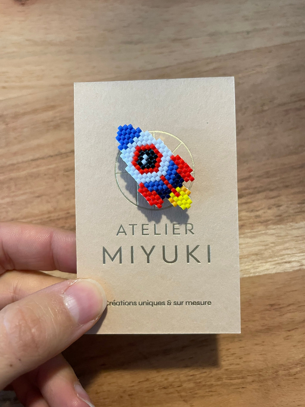 Broche fusée